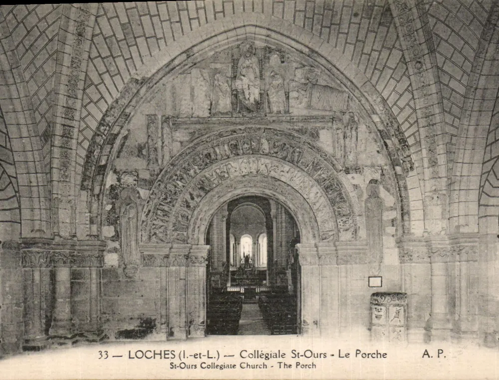 Loches (Loir-et-Cher) — Kollegiatekirche Saint-Ours — Der Portalbereich — A.P. - Vorderseite