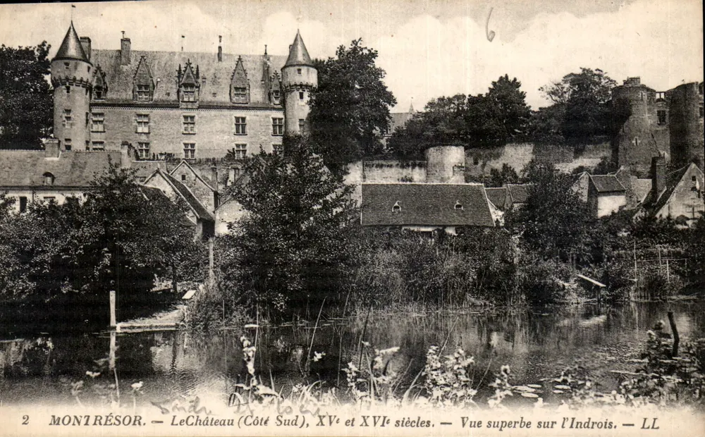 Montrésor — Das Schloss (Südseite), 15. und 16. Jahrhundert — Prächtige Ansicht des Indrois — LL - Vorderseite
