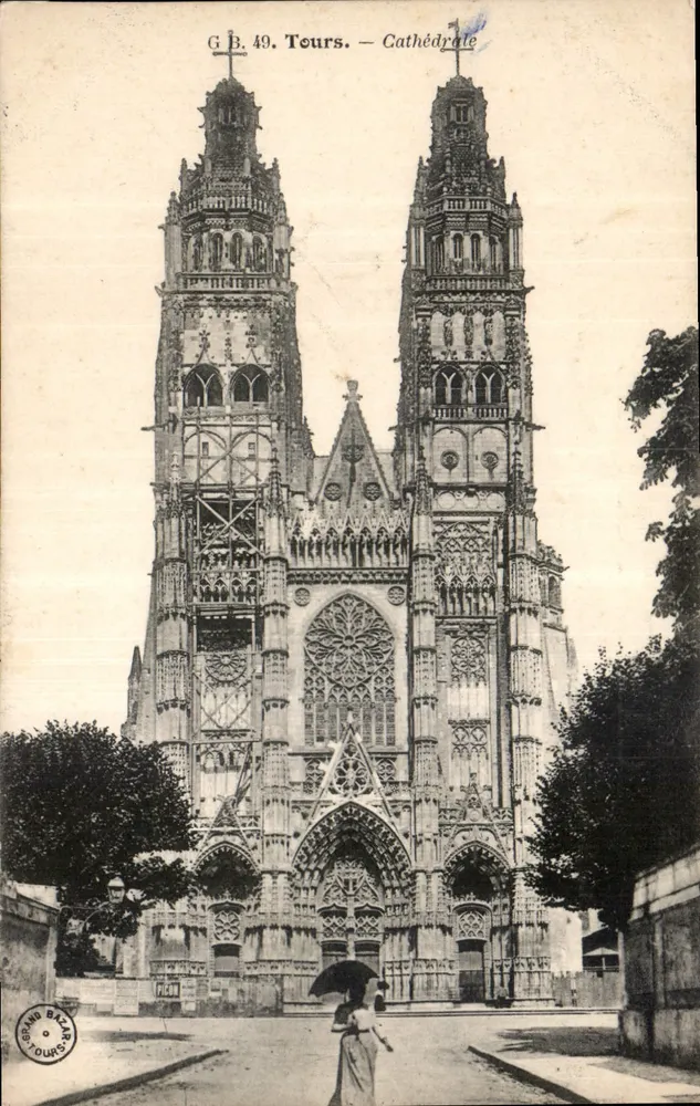 Tours — Catedral — Grand Bacay Tours - Frente
