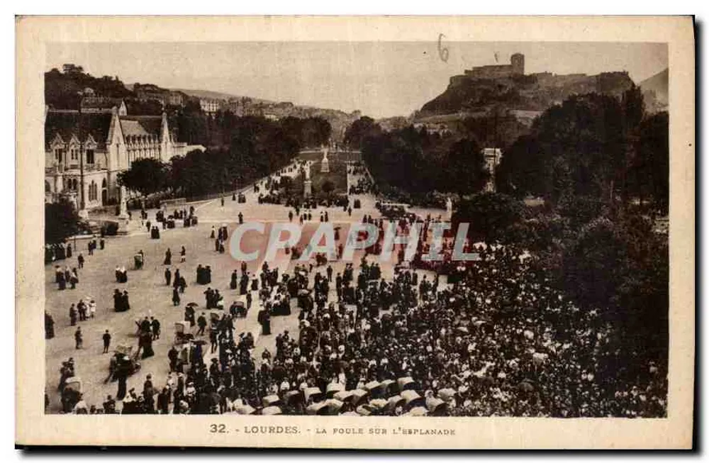 Lourdes - A Galinha na Esplanada — Craphil, n°32 - Frente
