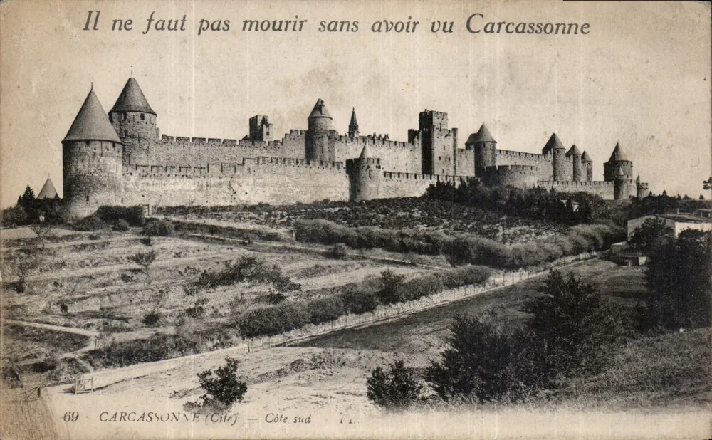 Carcassonne — Vista da cidade vinda do sul — Editor Cité, n° 69 - Frente