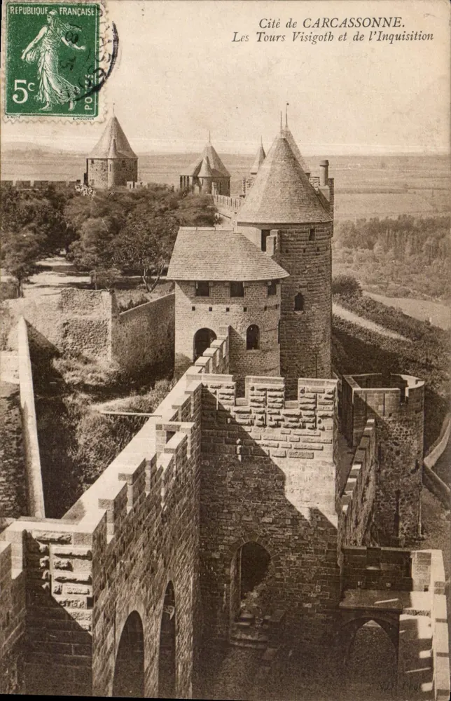 Stadt CARCASSONNE — Visigoth-Türme und Inquisitionstürme — Verleger unbekannt - Vorderseite
