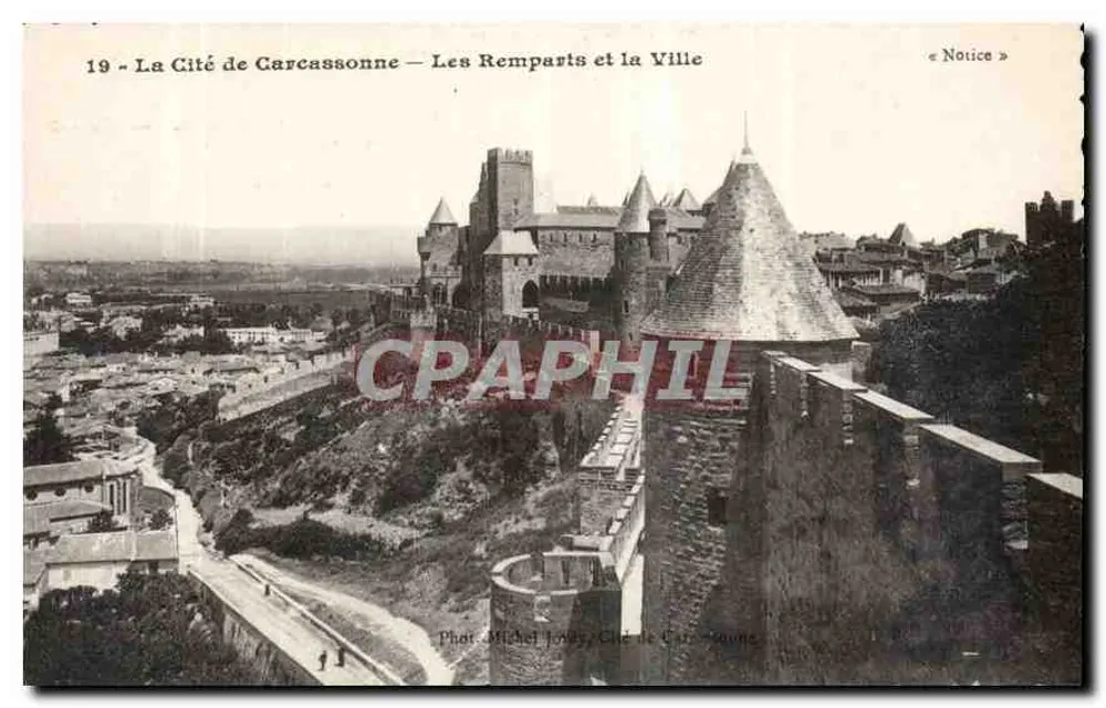 Carcassonne — Die Mauern und die Stadt — Notice — Fotografie Michel Jordy, Cité de Carcassonne - Vorderseite