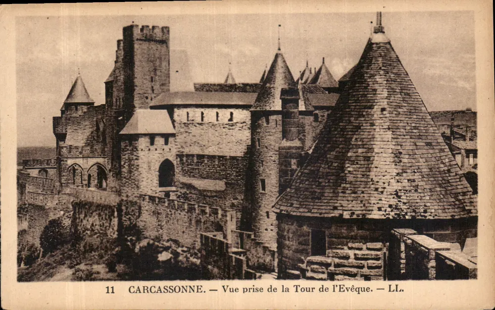 Carcassonne — Ansicht vom Turm des Bischofs — LL. - Vorderseite