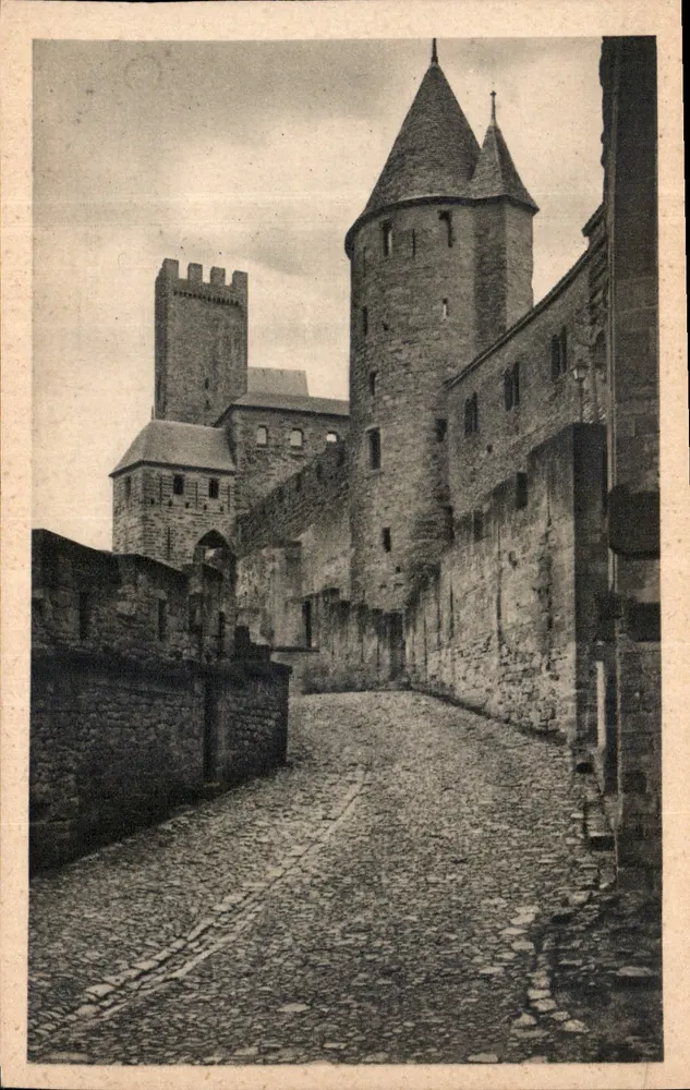Stadt Carcassonne — Schloss und Tor Aude — Serv. Commercial Monument Historiques, Paris - Vorderseite
