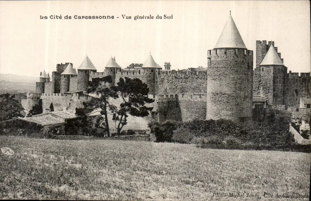 Cité de Carcassonne - Allgemeiner Blick von Süden — Foto Michel Jondy, Cité de Carcassonne - Vorderseite