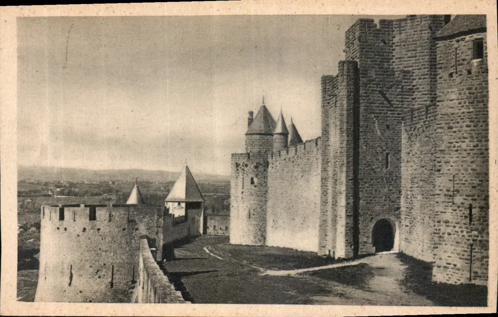 Stadt Carcassonne — Hohe Inseln (Turm St-Nazaire) — Sacy Commercial, Paris - Vorderseite