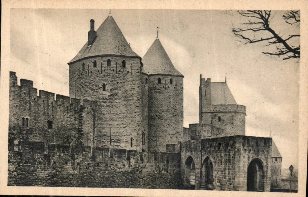 Cité de Carcassonne — Porte Narbonnaise — Série Commerciale Historique - Frente