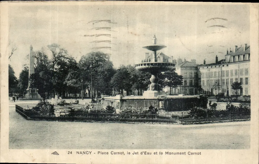 NANCY - Place Carnot, der Wasserstrahl und das Carnot-Denkmal — unbekannter Verlag, Nr. 24 - Vorderseite