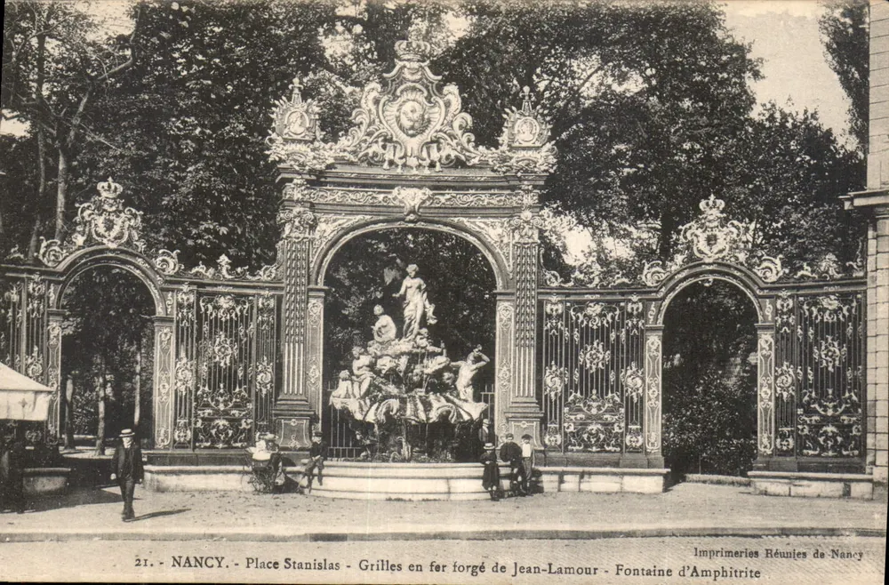 Nancy - Place Stanislas - Gitter aus Gusseisen von Jean-Lamour - Fontäne Amphitrite - Vorderseite
