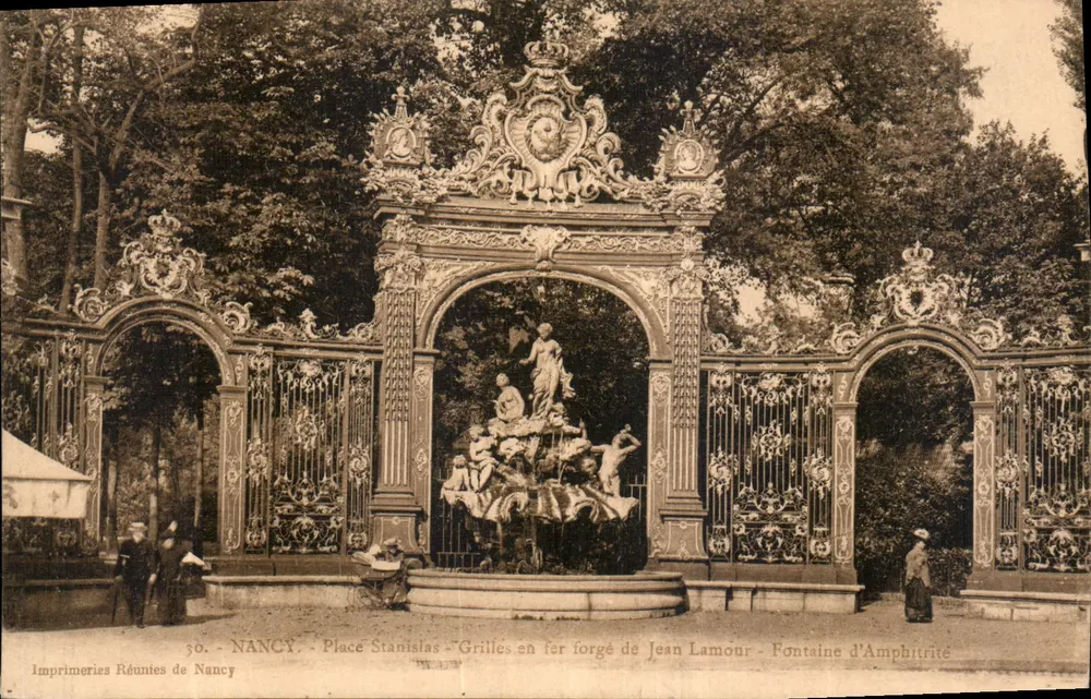 Nancy - Place Stanislas - Gitter aus Gusseisen von Jean Lamour - Fontäne der Amphitrite - Vorderseite