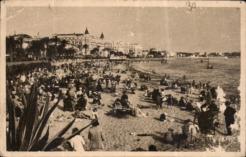 Cannes — Die Strandpromenade Croisette — Les Éditions d'Art Française - Vorderseite