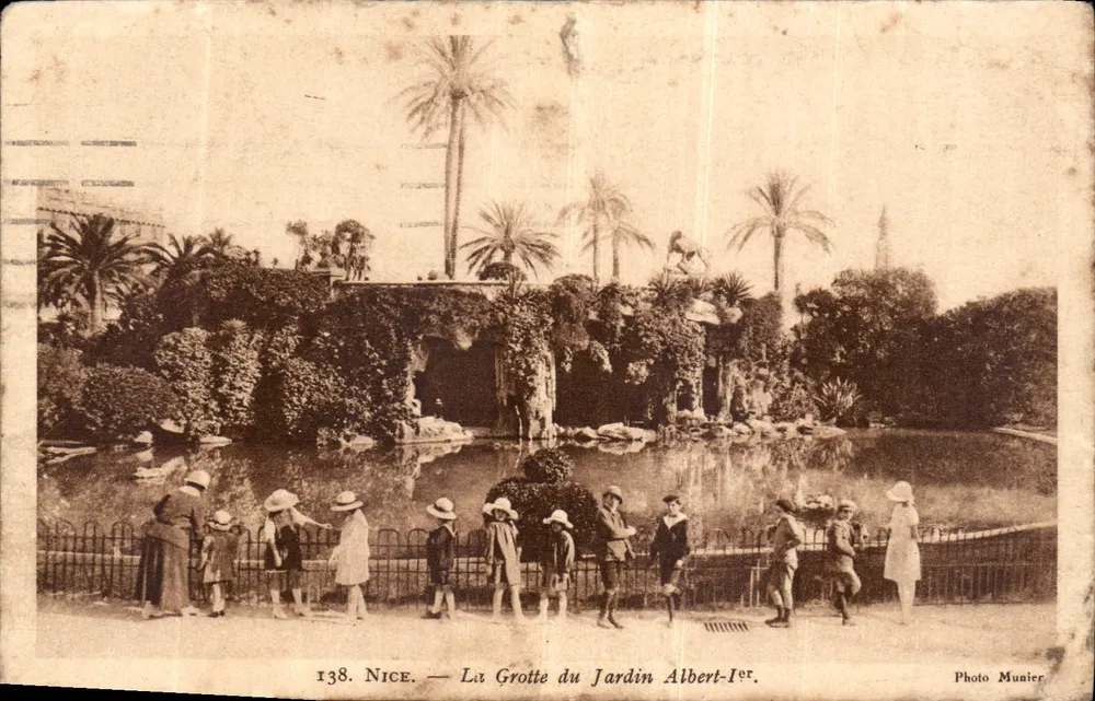 Nizza — De Grot van het Jardin Albert-Ier — Photo Munier n°138 - Voorkant