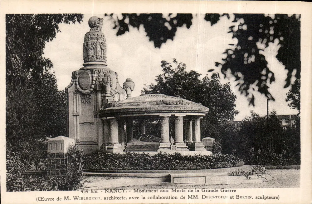 Nancy — Denkmal für die Toten des Großen Krieges — Werk von Herrn Wielhorski, Architekt, mit der Zusammenarbeit von Herrn Descatoire und Burtin, Bildhauern - Vorderseite