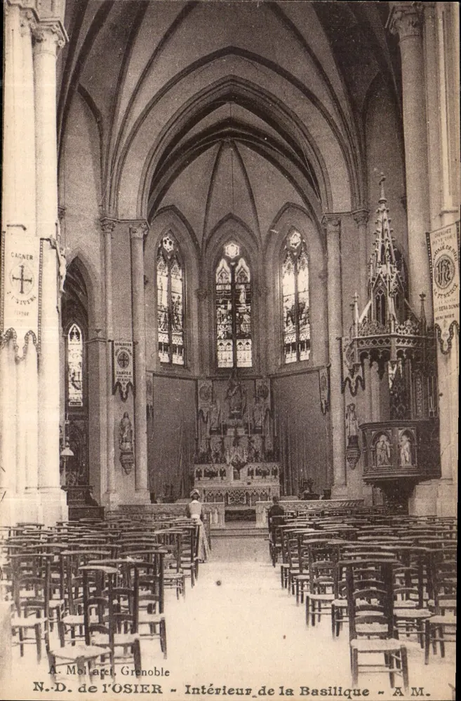N.D. de l'OSIER - Interior da Basílica - A. Mollaret, Grenoble - Frente