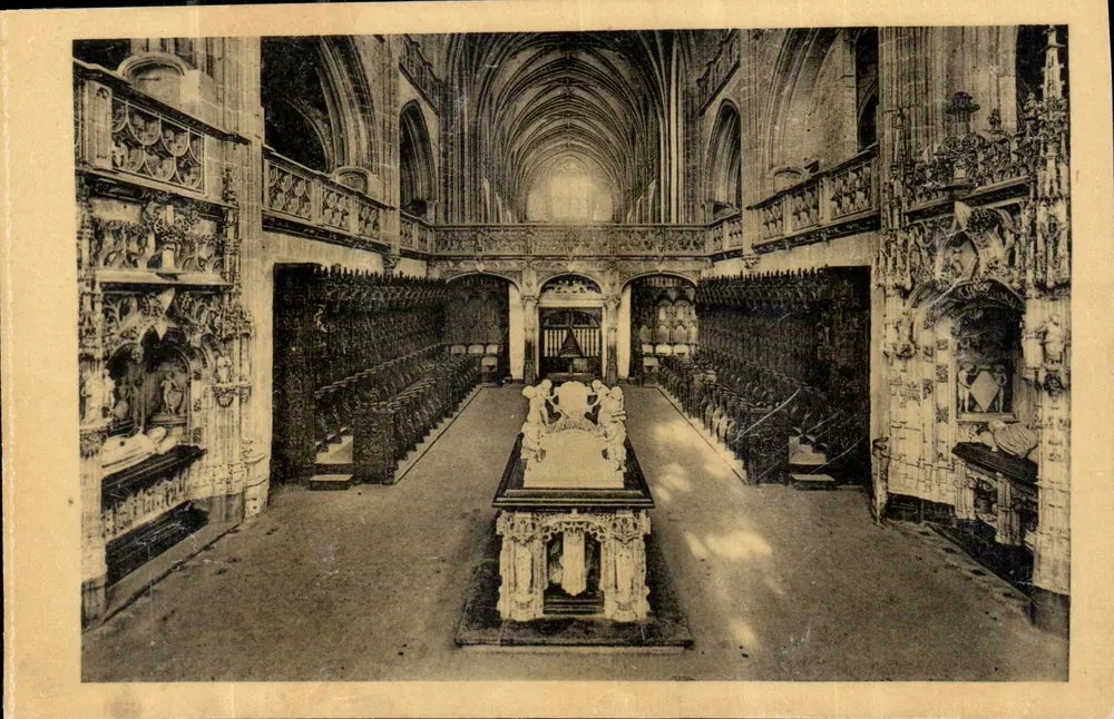 Kerk van Brou — Navelijk gezicht vanaf de koorzijde — Uitgave van de Historische Monumenten - Voorkant