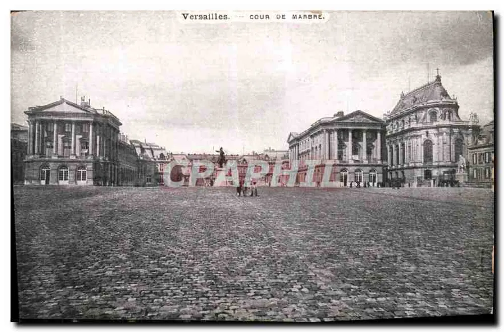 Versalhes — Cour de Marbre — Chapellerie du Critérium, Paris - Frente