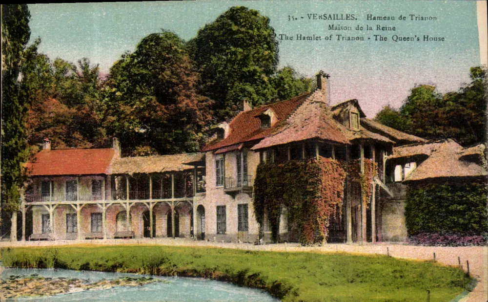 Versailles. Hameau von Trianon — Königinnenhaus — Edition P. Girard, Rue Colbert, Versailles - Vorderseite