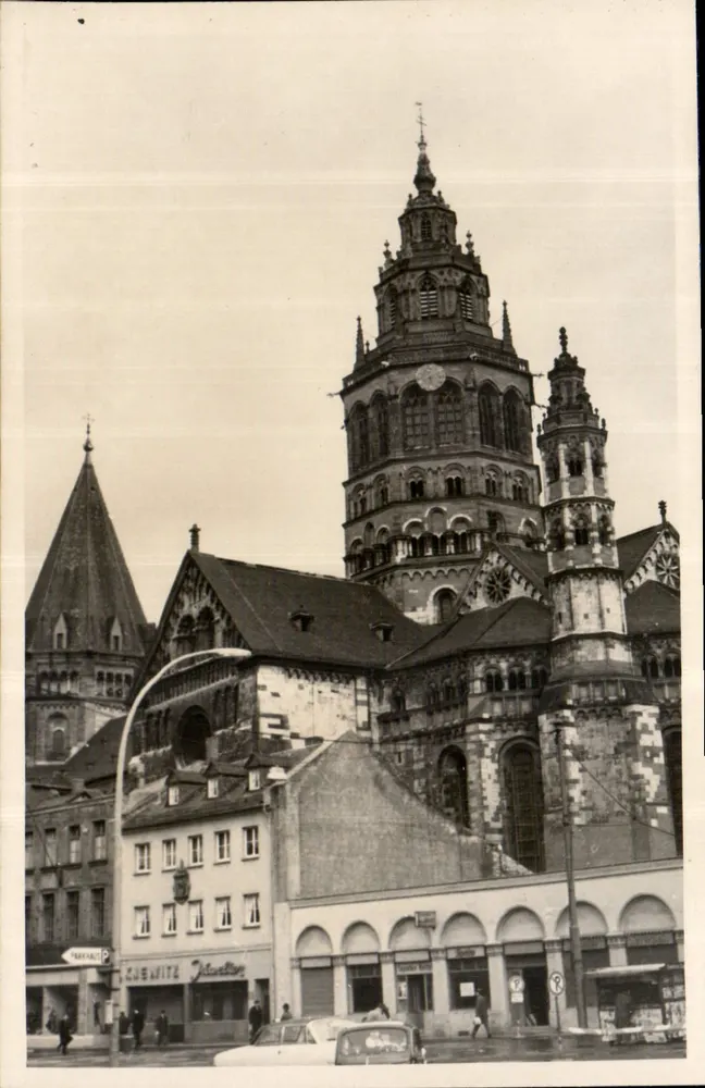 Kathedrale Saint-Étienne in Metz — Ansicht der Turm und Glockenturm — Nr. 1591 - Vorderseite