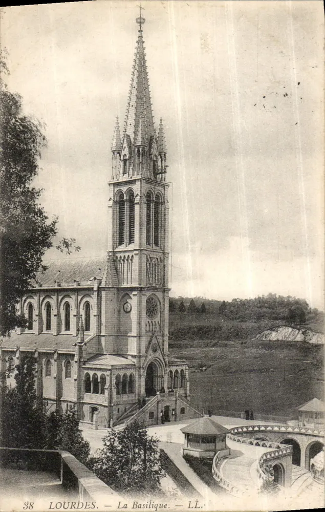 Lourdes — A Basílica — LL. — n° 98 - Frente