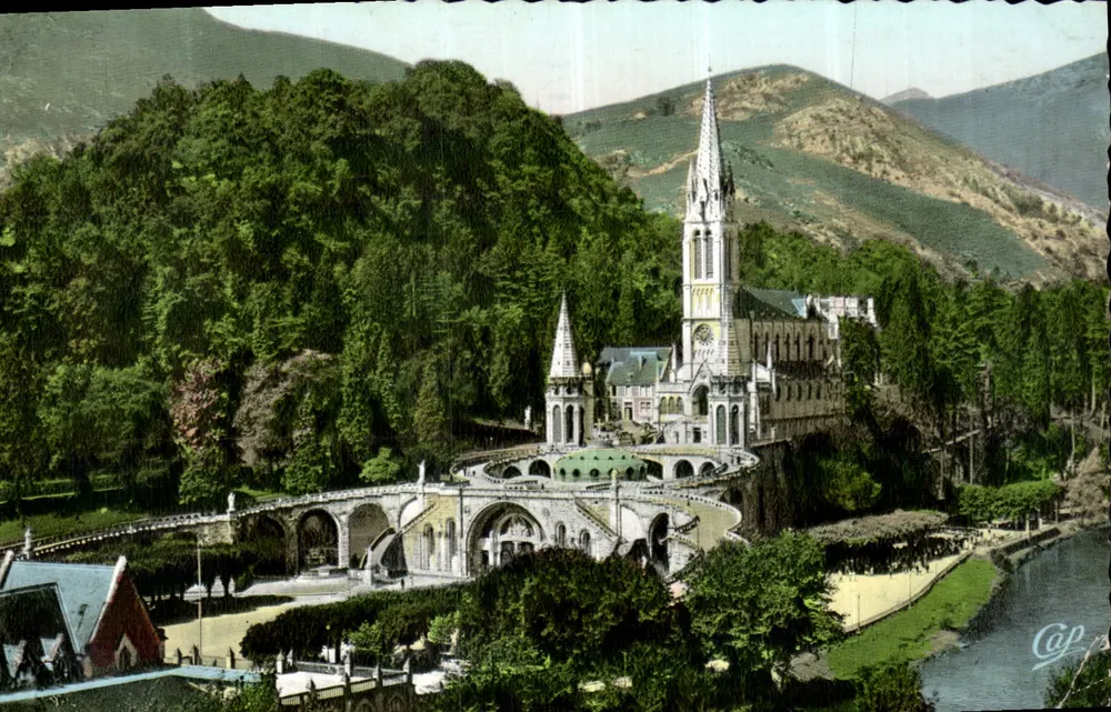 Lourdes — A Basílica e o Gave — C'p - Frente