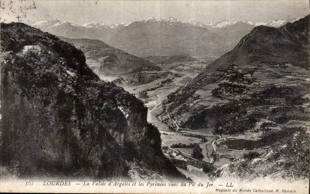 Lourdes — Blick auf das Tal Argelès und die Pyrenäen vom Pic du Jer — Magasin du Monde Catholique, M. Romain - Vorderseite