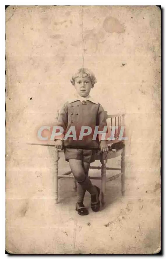 Criança em traje escolar — Gérondal-Gombert, Marais de Lomme - Frente
