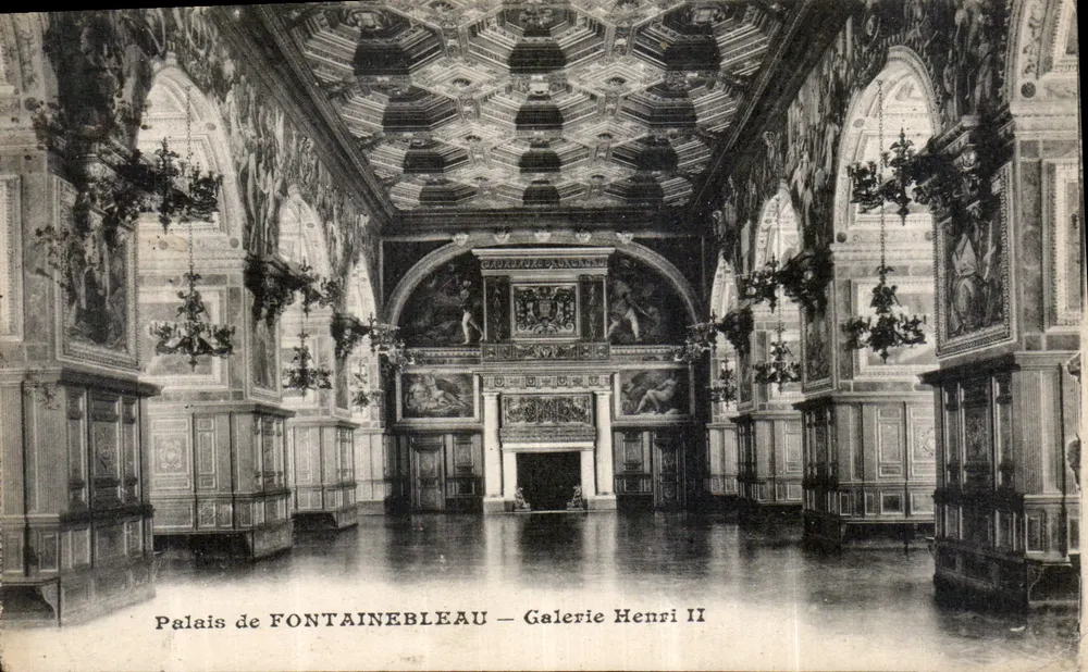 Palast von FONTAINEBLEAU — Galerie Henri II - Vorderseite
