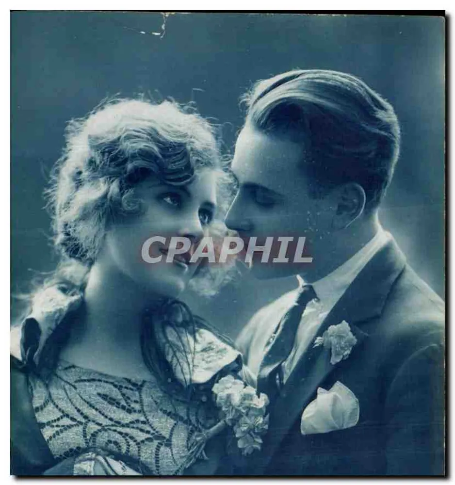 Casal em traje de noite — fotografia em azul — editor desconhecido - Frente