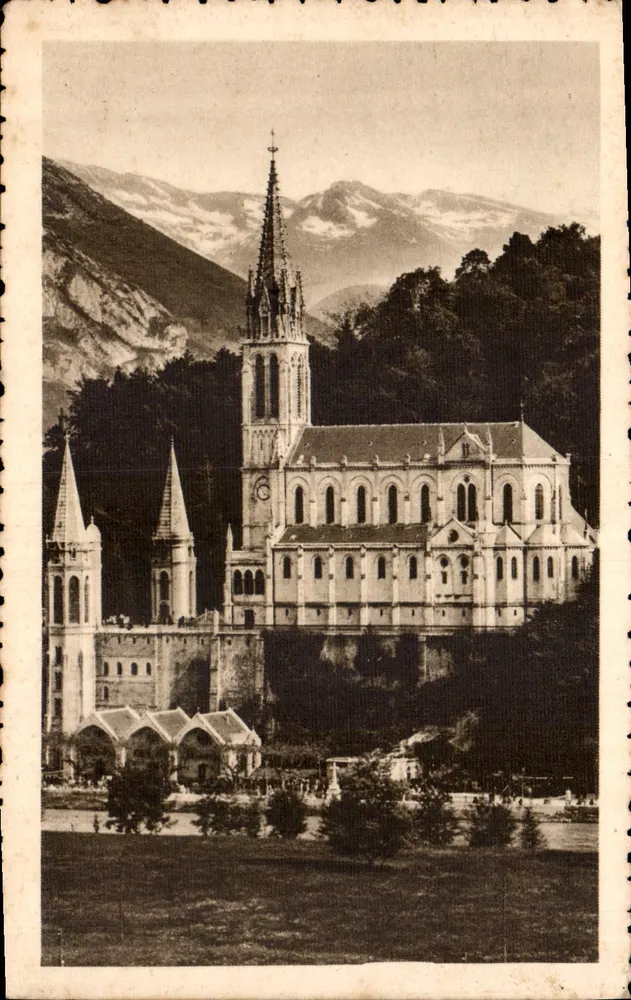 Lourdes — A Basílica — Edição P. DOUTET, Lourdes, n°59 - Frente