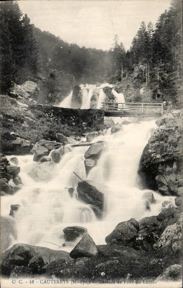 Cauterets (H.-Pyr.) — Cascata no Pont du Lutour — C.C. - 16 - Frente
