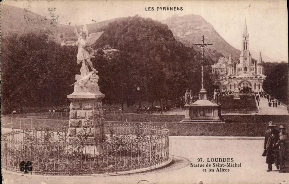 Lourdes — Statue des Heiligen Michael und die Allées — Imprimé Illustré - Vorderseite