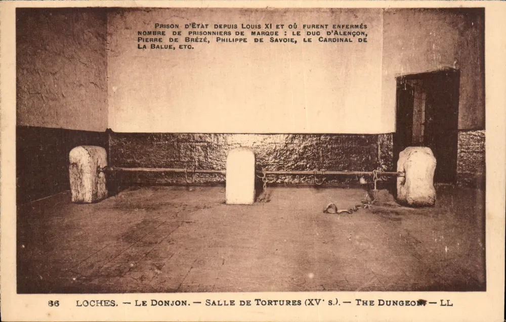 Loches — O Donjon — Sala de Torturas (século XV) - Frente