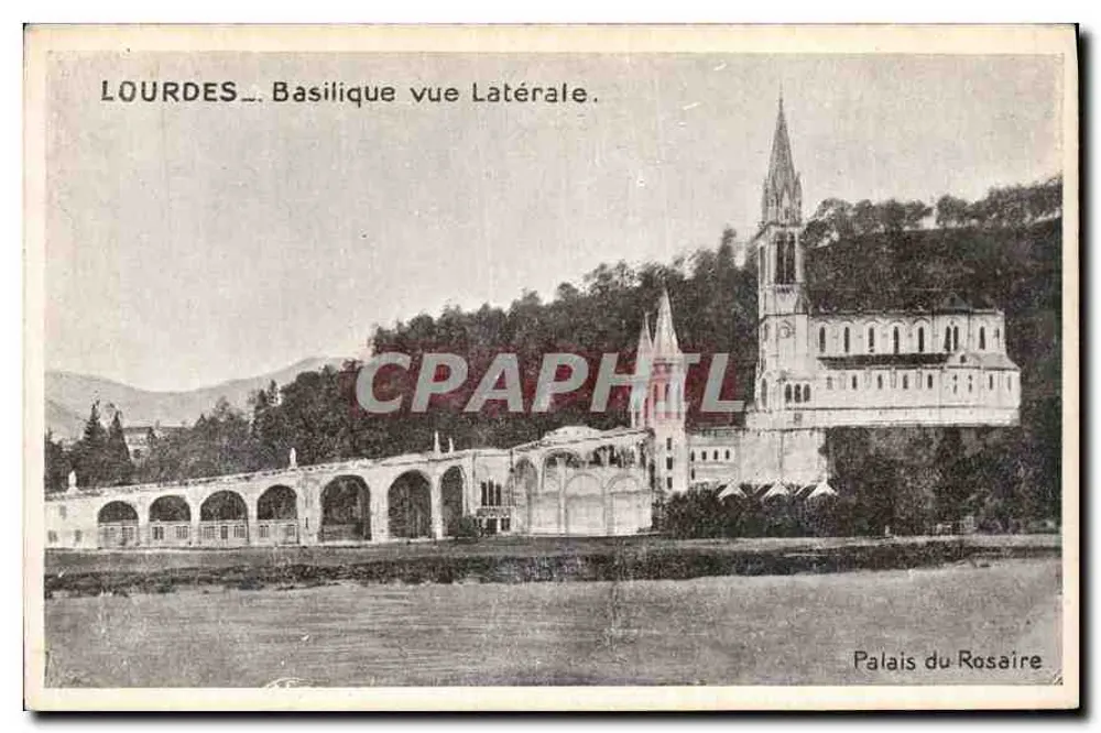 Lourdes — Basilika seitlicher Blick — Palais du Rosaire - Vorderseite