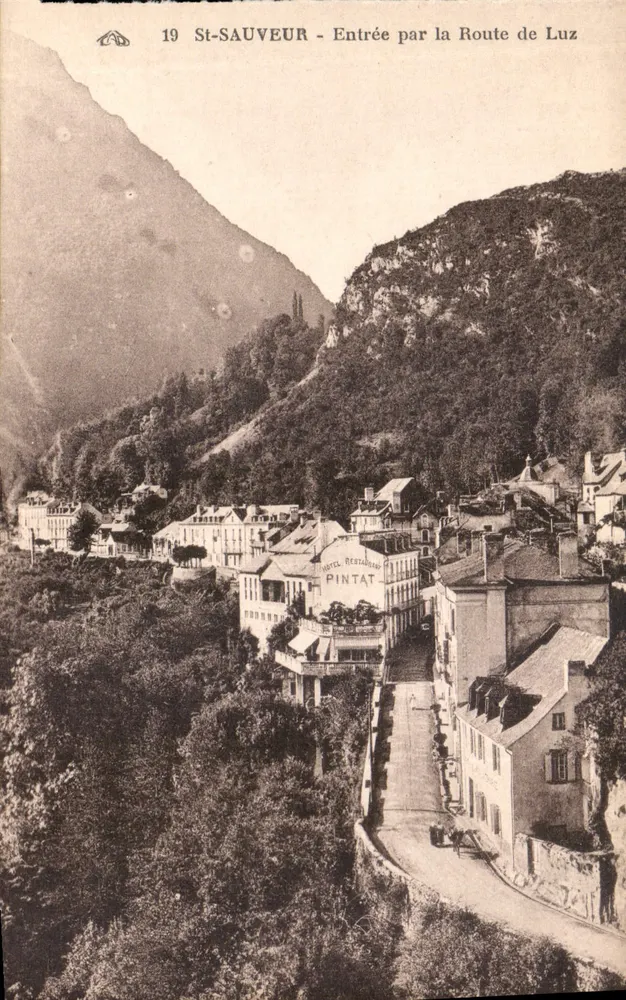 St-Sauveur - Eingang über die Route de Luz — n° 19 - Vorderseite