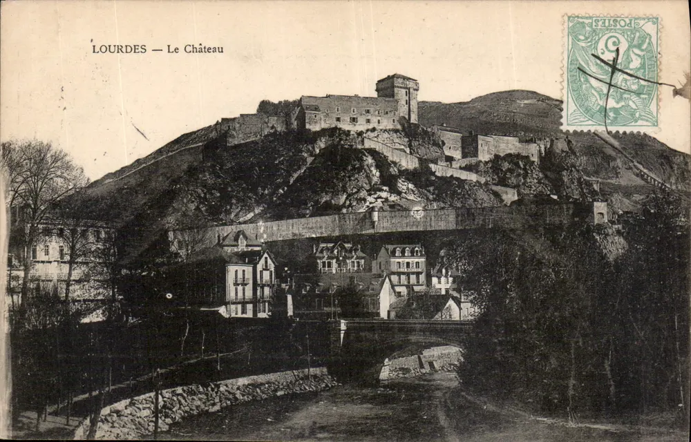Lourdes — O Castelo — Editor não identificado, número de série não visível - Frente
