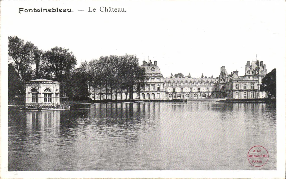 Fontainebleau — O Castelo — A LA MENAGERE PARIS - Frente