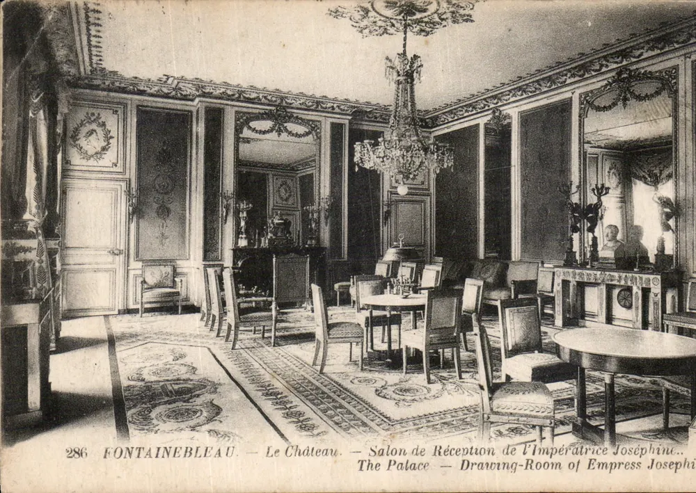 Fontainebleau — Das Schloss — Empfangszimmer der Kaiserin Josephine - Vorderseite
