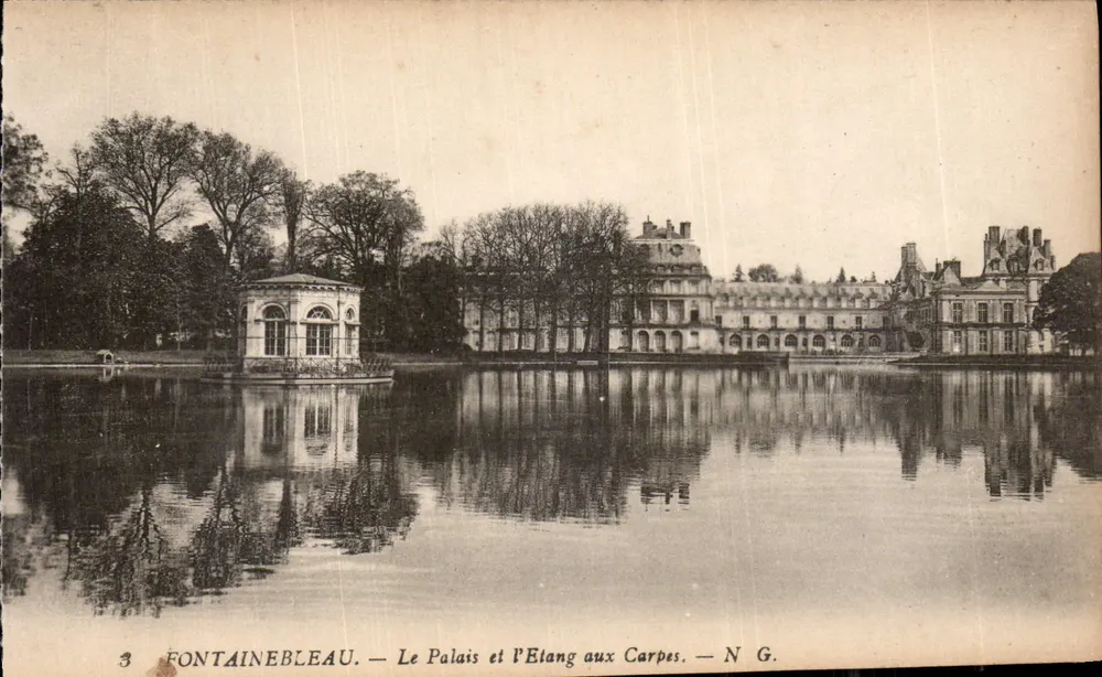 Fontainebleau — Ansicht des Schlosses und des Karpfenteichs — N.G. - Vorderseite