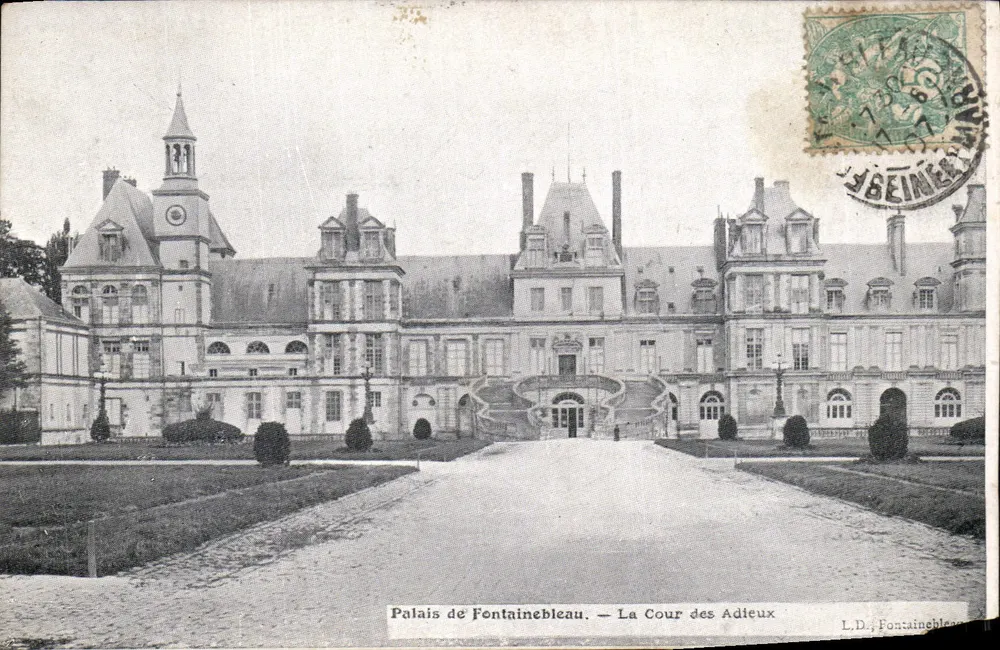 Schloss Fontainebleau — Die Hof der Abschiede — L.D. Fontainebleau - Vorderseite