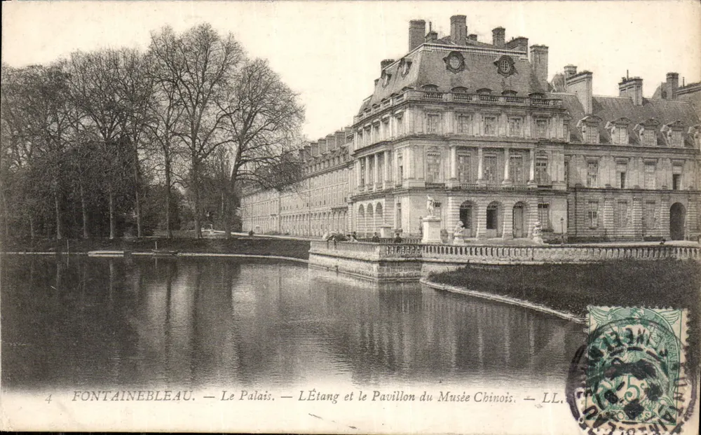 Fontainebleau — Das Schloss, der See und das Pavillon des chinesischen Museums — LL - Vorderseite