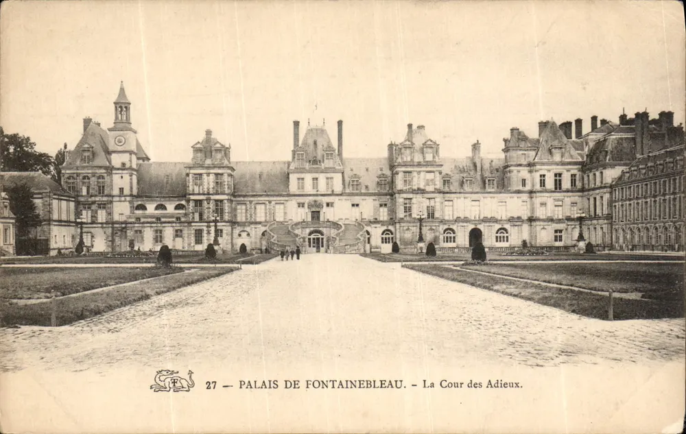 Schloss Fontainebleau — Die Cour des Adieux — Verlag unbekannt, n° 27 - Vorderseite