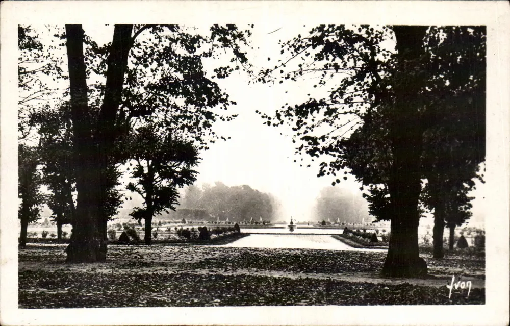 Jardins du Palais — Le Parterre — Éditions d'Art 'Yvon' n° 22 - Vorderseite
