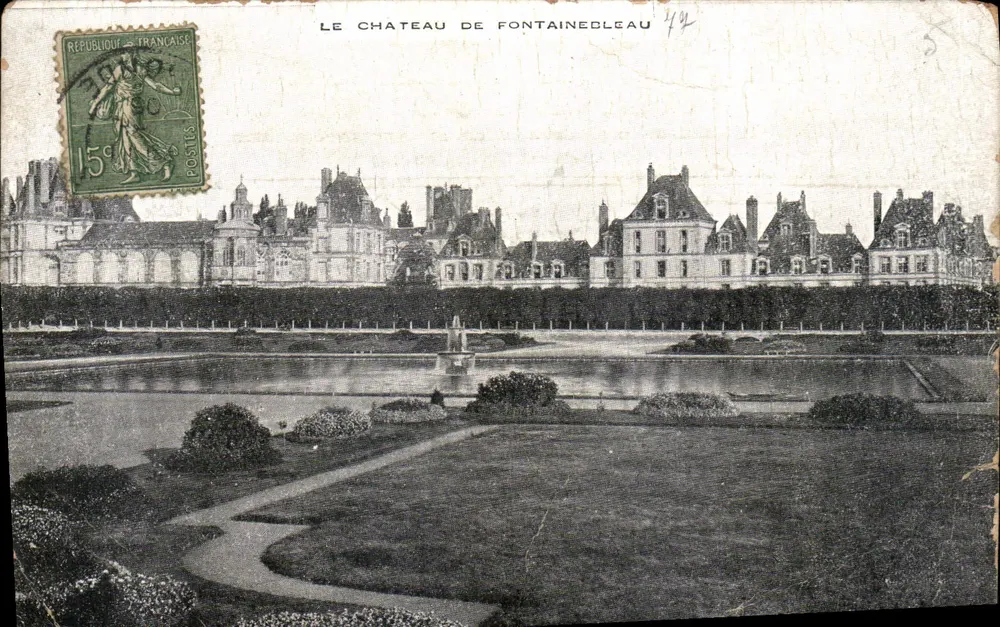 O Castelo de Fontainebleau — vista do parque e do castelo — editor não identificado, n° de série 44 - Frente