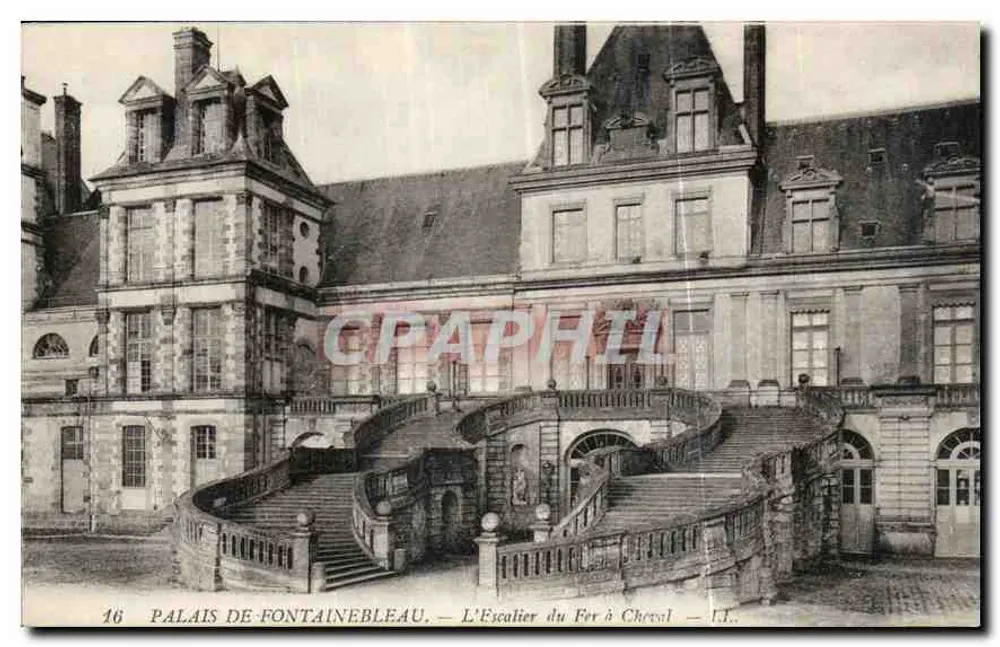 Schloss Fontainebleau — Die Rittertreppe — I.I. - Vorderseite