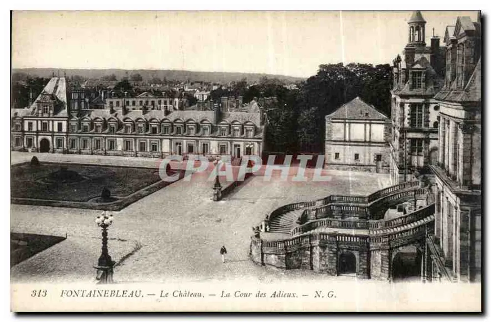 Fontainebleau — Das Schloss — Die Cour des Adieux — N.G. — Nr. 313 - Vorderseite