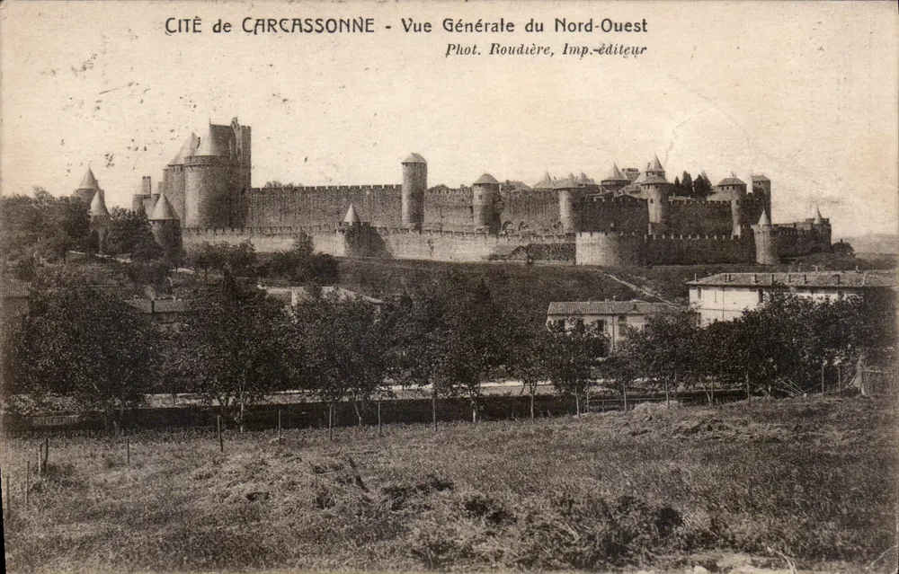 Cité de Carcassonne — Allgemeiner Blick aus dem Nordwesten — Fotografie Roudière, Verlag - Vorderseite