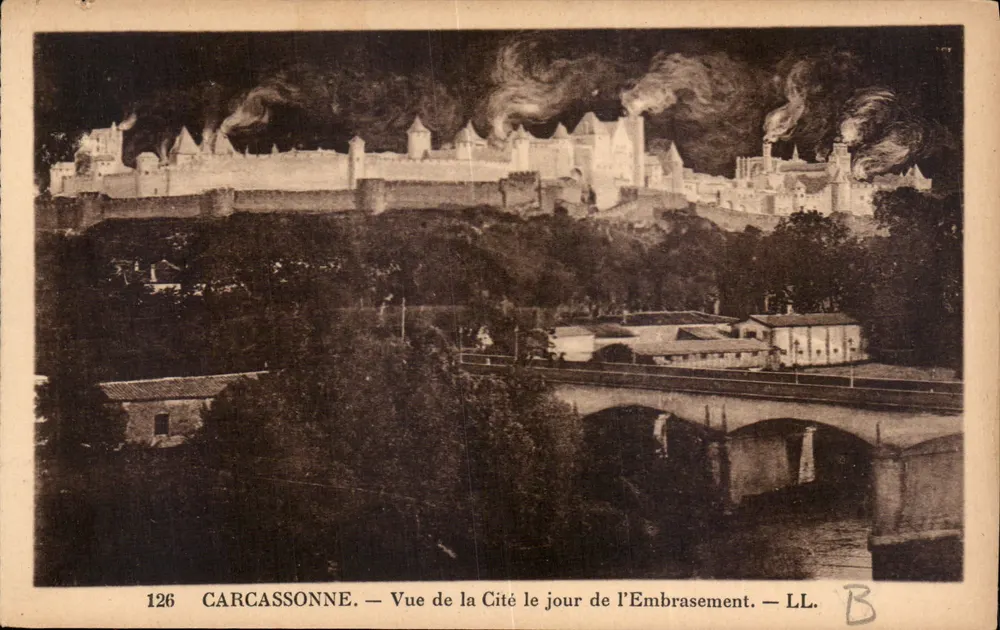 Carcassonne — Ansicht der Stadt an dem Tag des Embrasement — LL. n°126 - Vorderseite