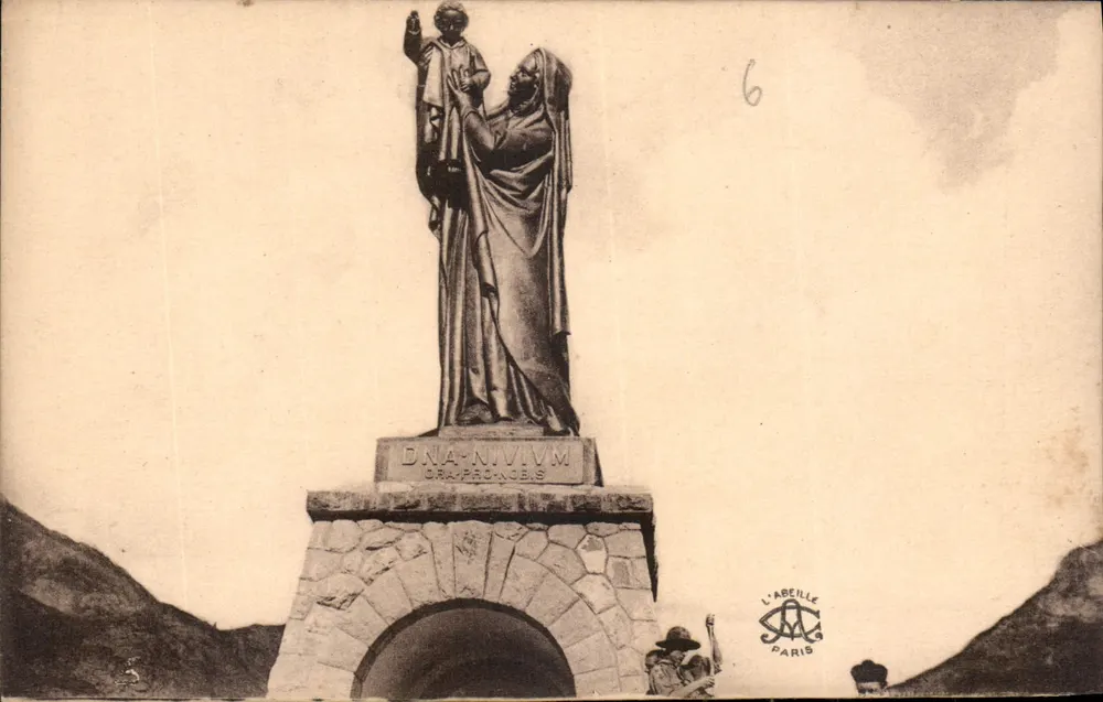 Gavarnie — Statue der Jungfrau der Schneeflocken — L'Abéille, Paris - Vorderseite