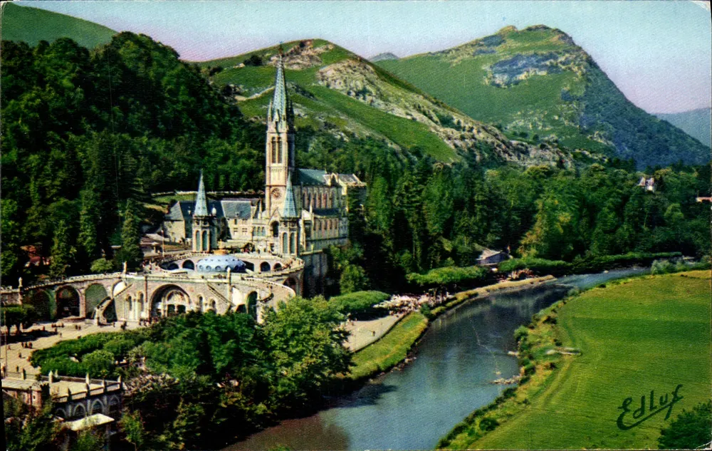Lourdes — A Basílica e o Gave — Edição P. Doucet, Lourdes - Frente
